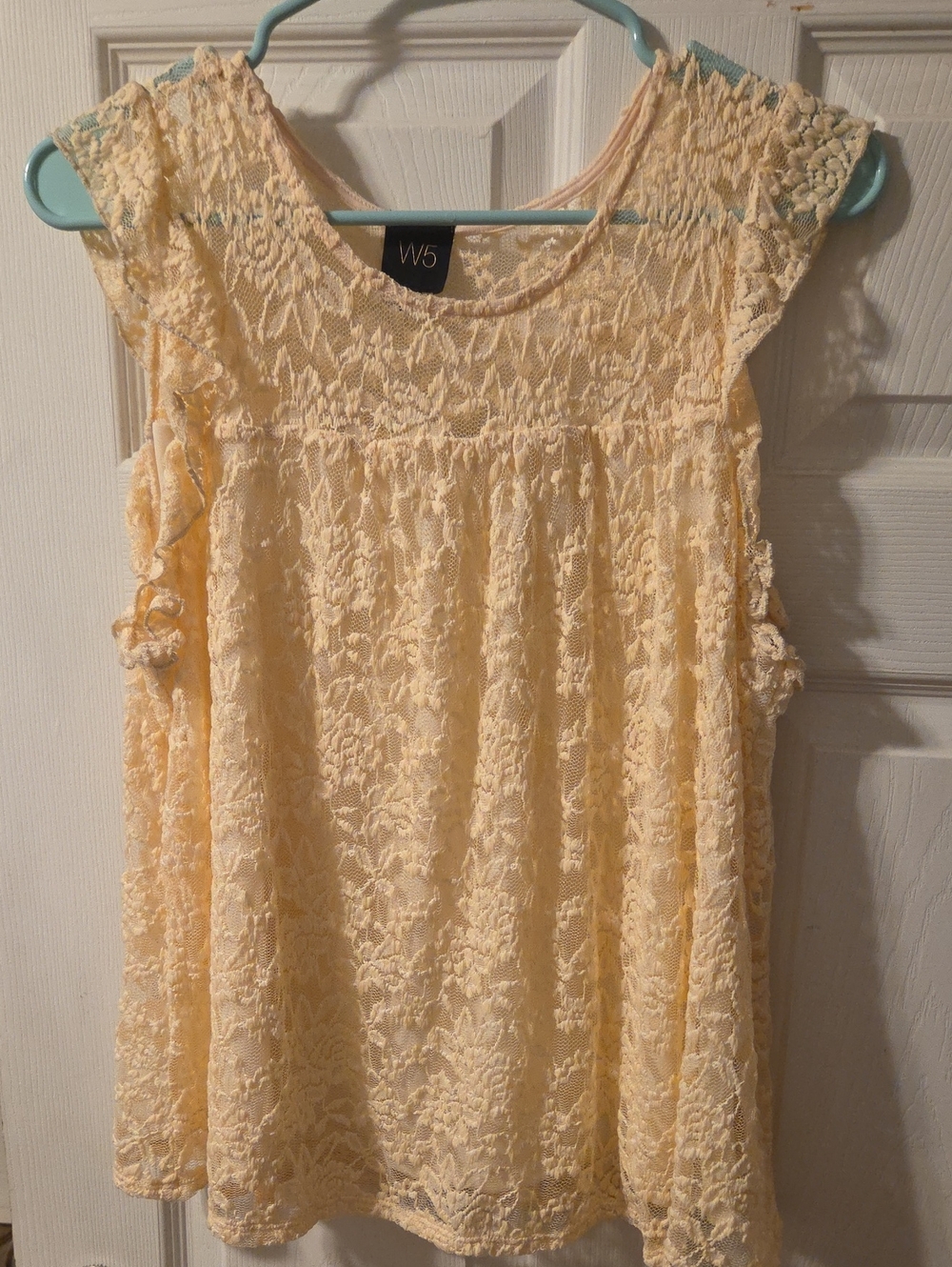 W5 Cream Lace Cap-Sleeve Top